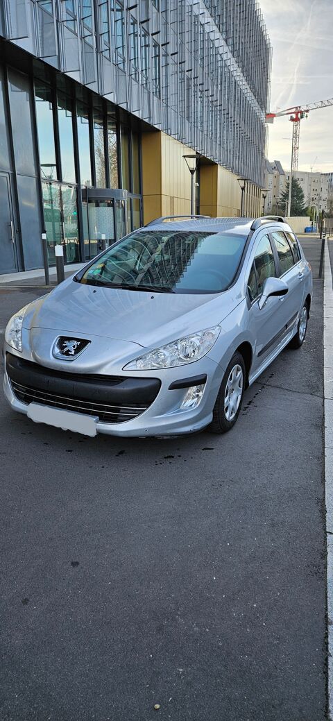 Peugeot 308 sw 1.6 HDi 110ch FAP BVM6 BLUE LION Navteq