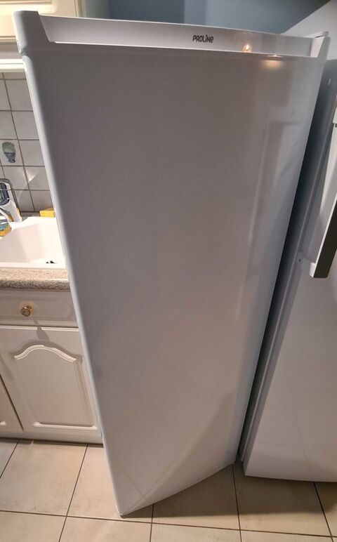 Réfrigérateur PROLINE 242 litres encore sous garantie Meaux (77)