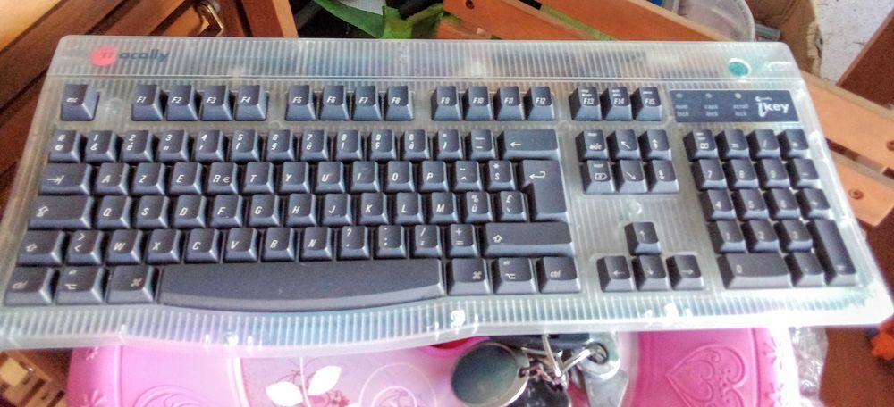 clavier apple USB.pour mac Matériel informatique