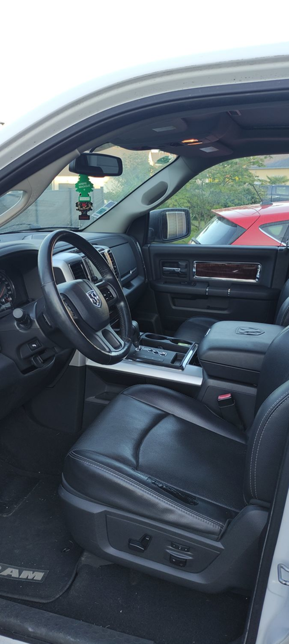 RAM Laramie 4x4 2012 occasion 44390 Casson