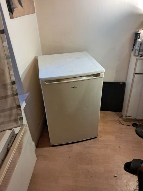 Cong�lateur 2 �tag�res,1tiroir 30 Laon (02)