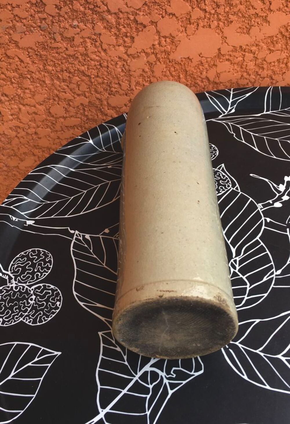 Bouteille ancienne en gr&eacute;s &eacute;maill&eacute; avec son bouchon Décoration