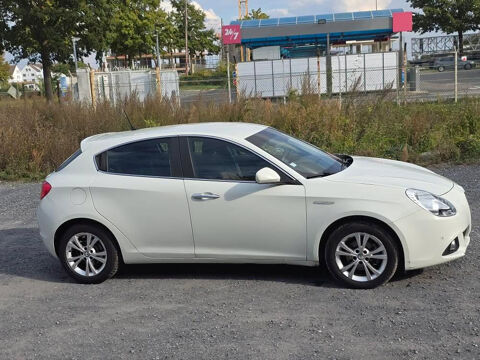 Alfa-romeo giulietta Alfa Romeo  1.6 JTDm 105 ch S&S Dist