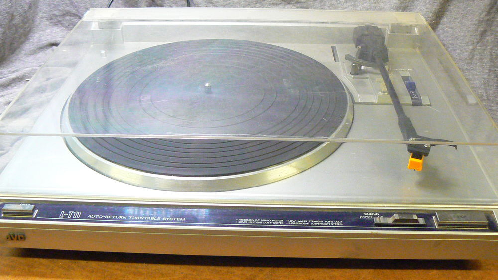 JVC L-T11 platine vinyle Audio et hifi