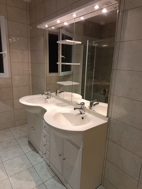 Meuble double vasque avec miroir et �clairage 110 La Meilleraie-Tillay (85)