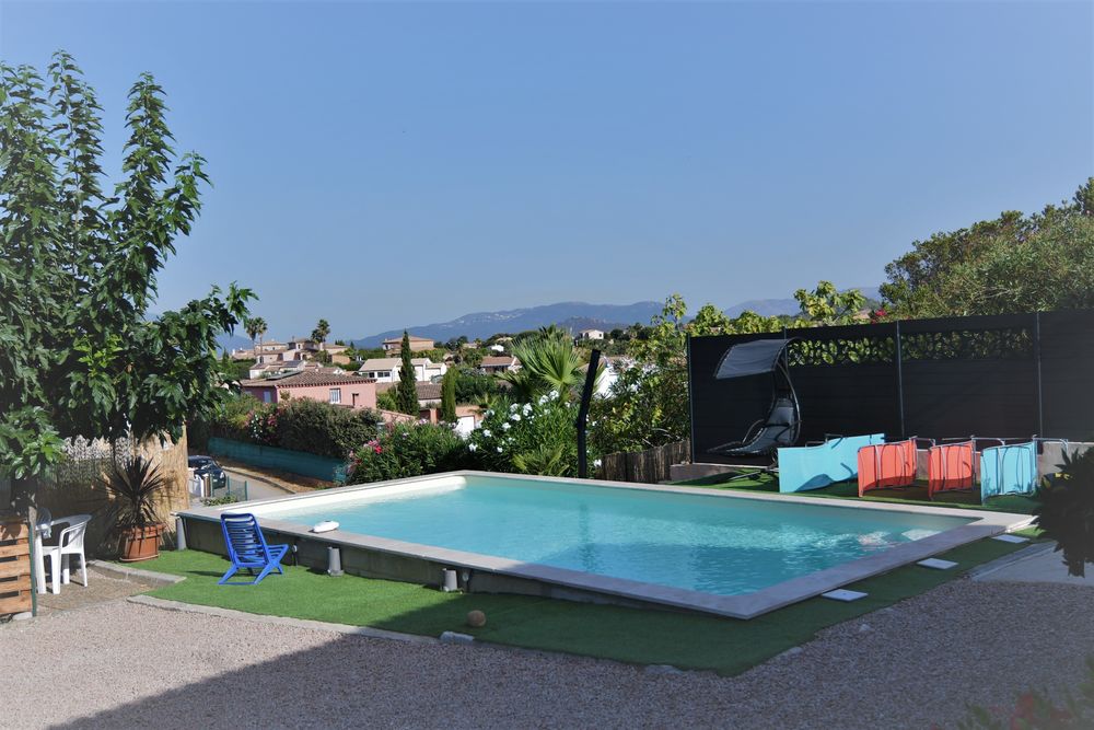   Porticcio Corse du F3 En re de jardin de villa  avec piscine Corse, Cauro (20117)