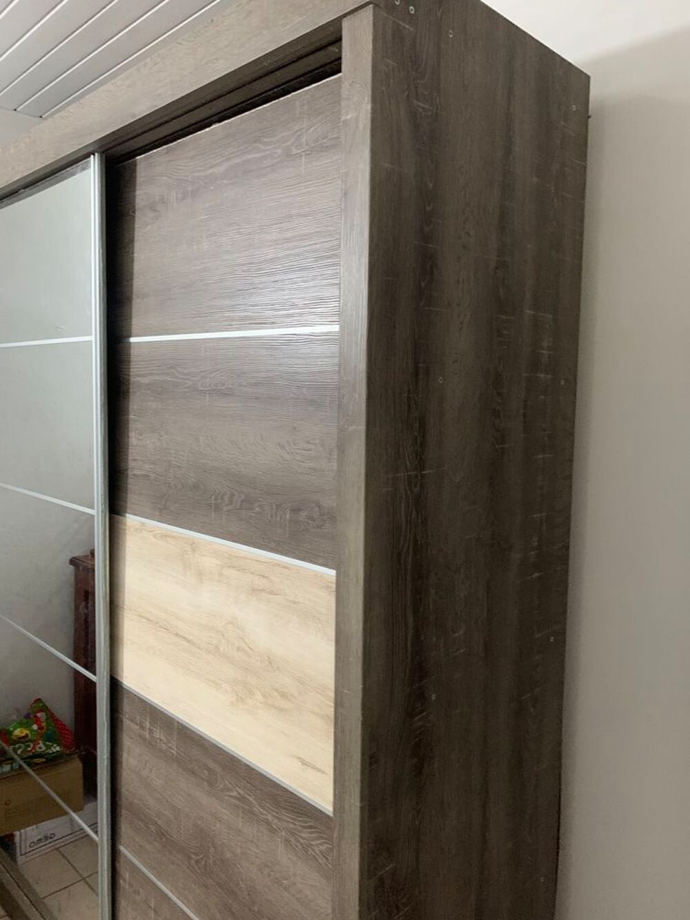 Armoire avec miroirs Meubles