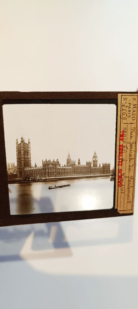 Diapositives en verre merveilles du monde avec boite 0 Saint-Sylvestre-sur-Lot (47)