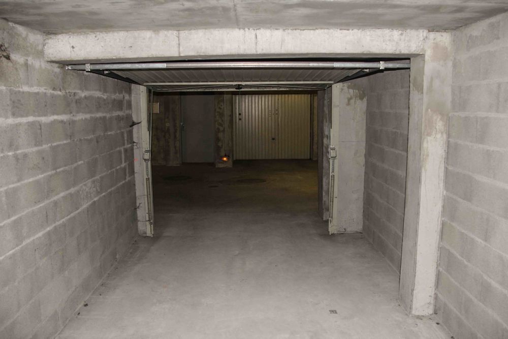 Vente Parking/Garage Garage/ Box sécurisé : proximité Gare Annecy