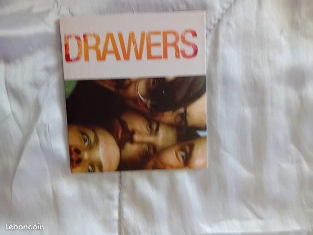 CD GROUPE METAL DRAWERS. CD et vinyles