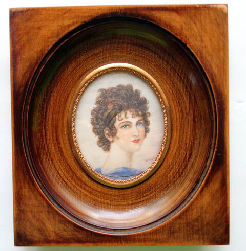 Portrait miniature sur ivoire sign� de Mme RECAMIER 70 Issy-les-Moulineaux (92)