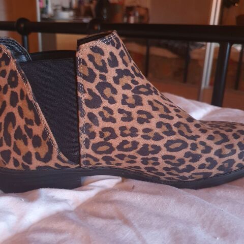 Bottines femmes
20 Châtelguyon (63)
