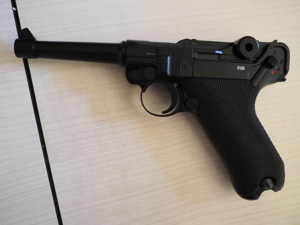 AIR COMPRIME r&eacute;plique Luger P.08 Sports