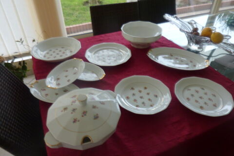 SERVICE DE TABLE FAIENCE 35 Villers-sur-Mer (14)