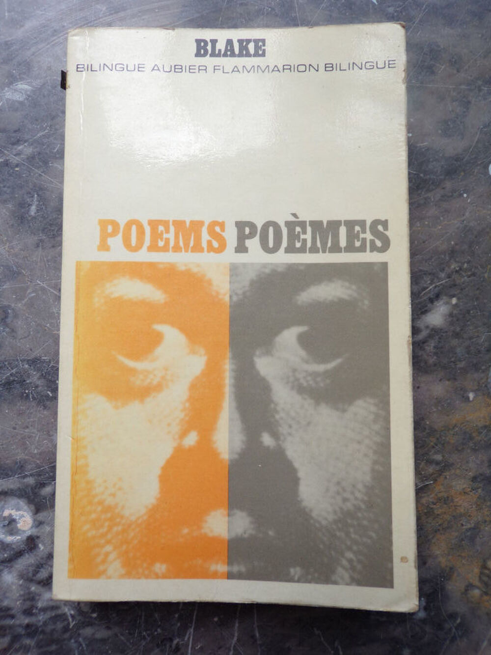 Poems po&egrave;mes par William Blake aux &eacute;ditions Aubier-Flammario Livres et BD