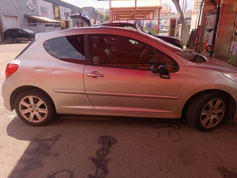 Peugeot 207 1.6 HDi 16v 110ch FAP Féline