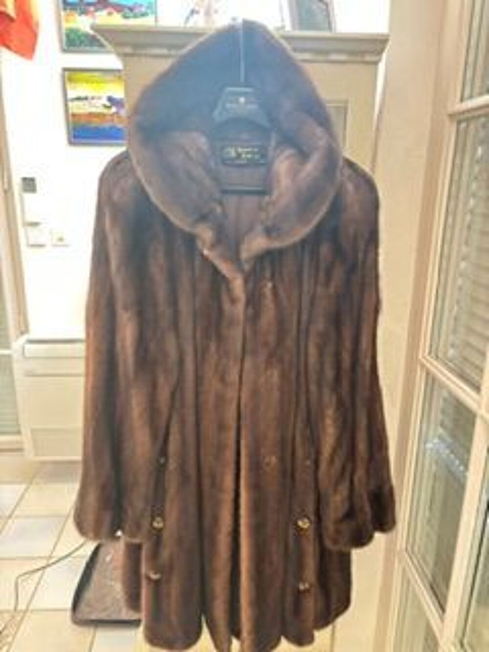 MANTEAU EN VISON ETAT NEUF
PEAU DE VISON FEMELLE Vêtements