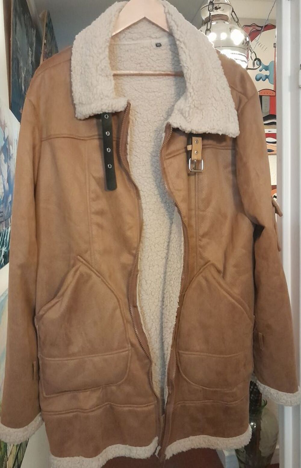 Manteau en su&eacute;dine couleur daim Vtements
