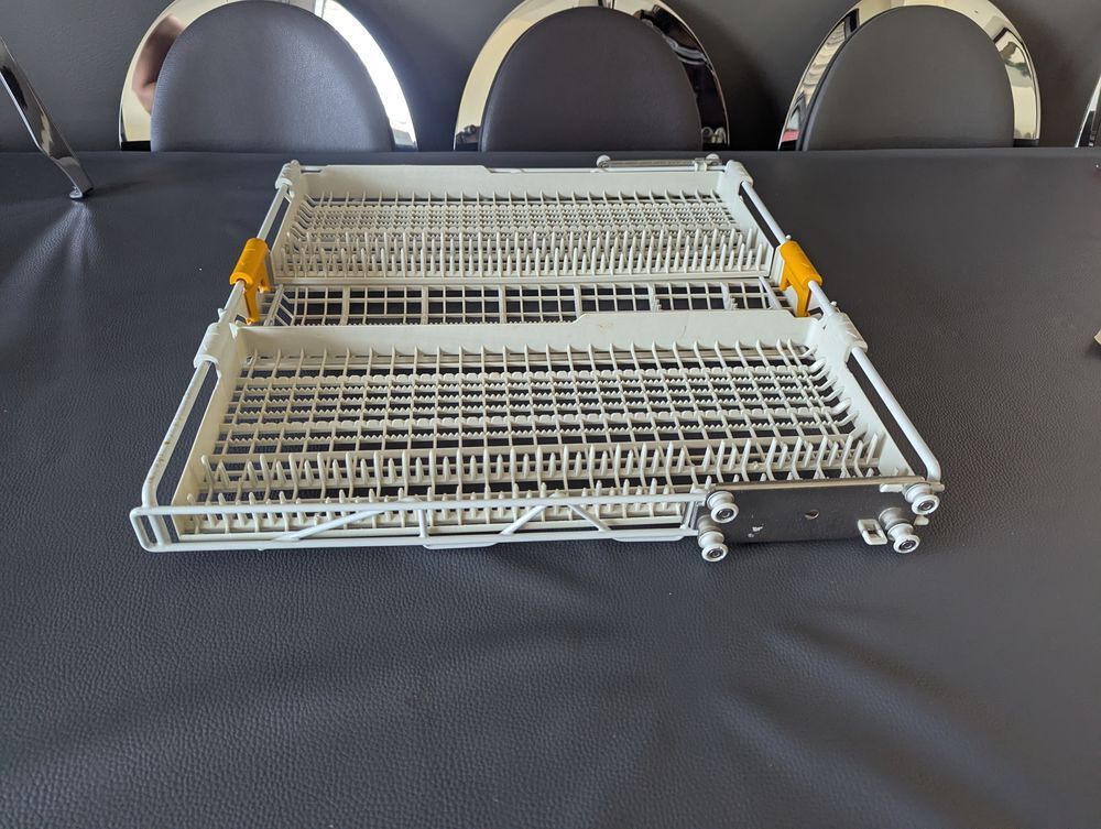 Tiroir &agrave; couverts lave vaisselle Miele G5500 SC Electroménager