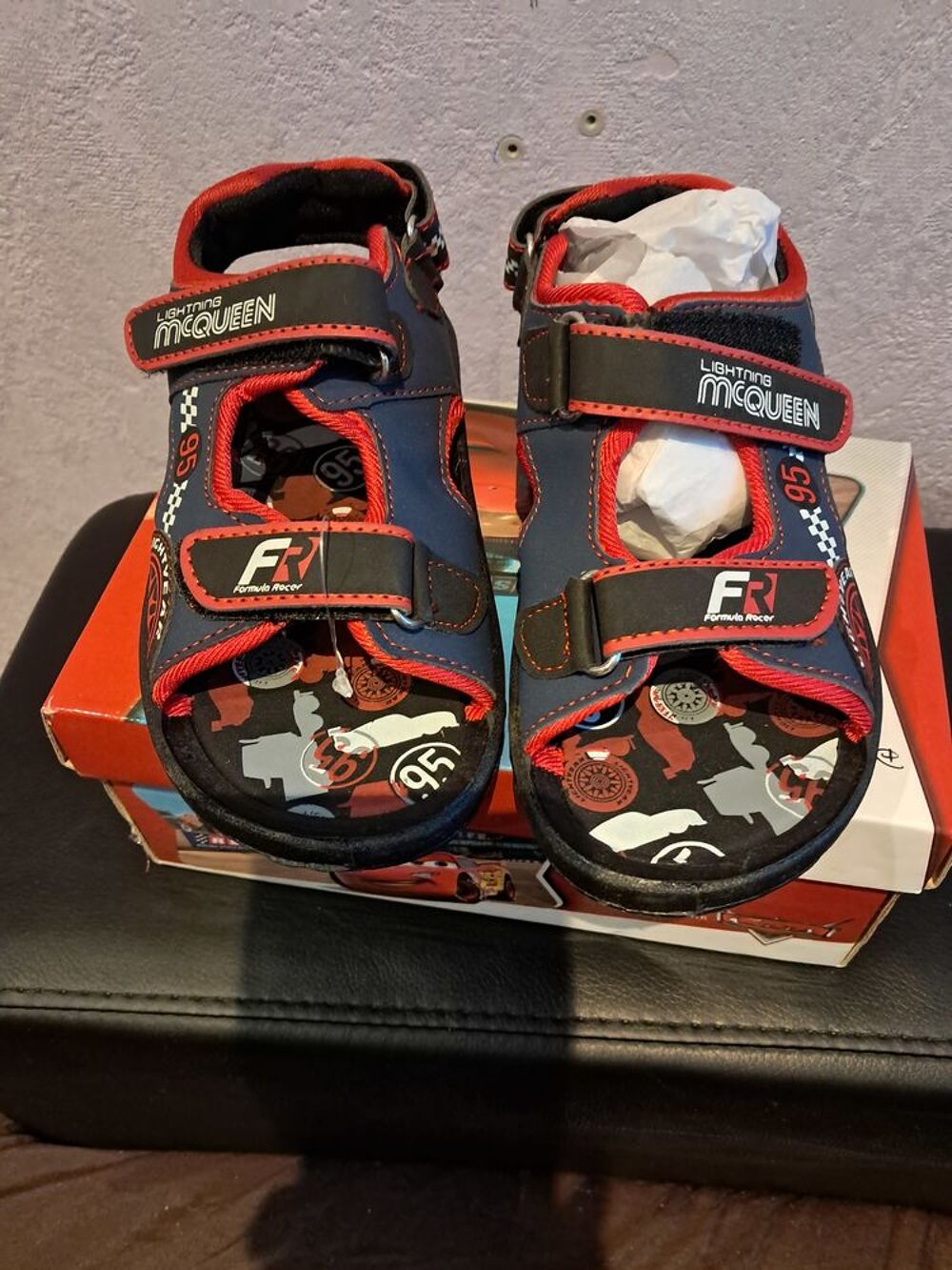 Pointure 30 sandales nu-pieds cars flash mcqueen neuve &eacute;tiqu Chaussures enfants