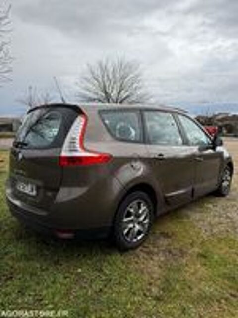 Grand Sc&eacute;nic III dCi 110 FAP eco2 Authentique Euro 5 7 pl 2011 2011 occasion 13420 G&eacute;menos