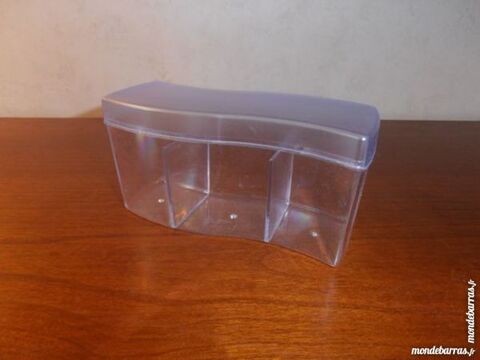 Lot de 2 boites � compartiments (16) 3 Tours (37)