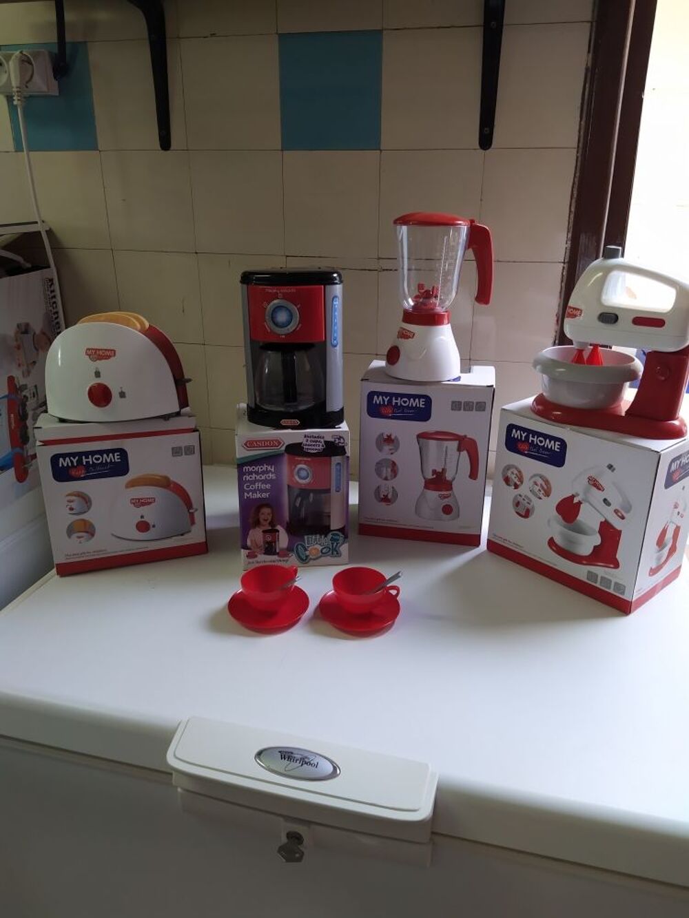 &eacute;lectrom&eacute;nagers, dinette et kichnette Jeux / jouets