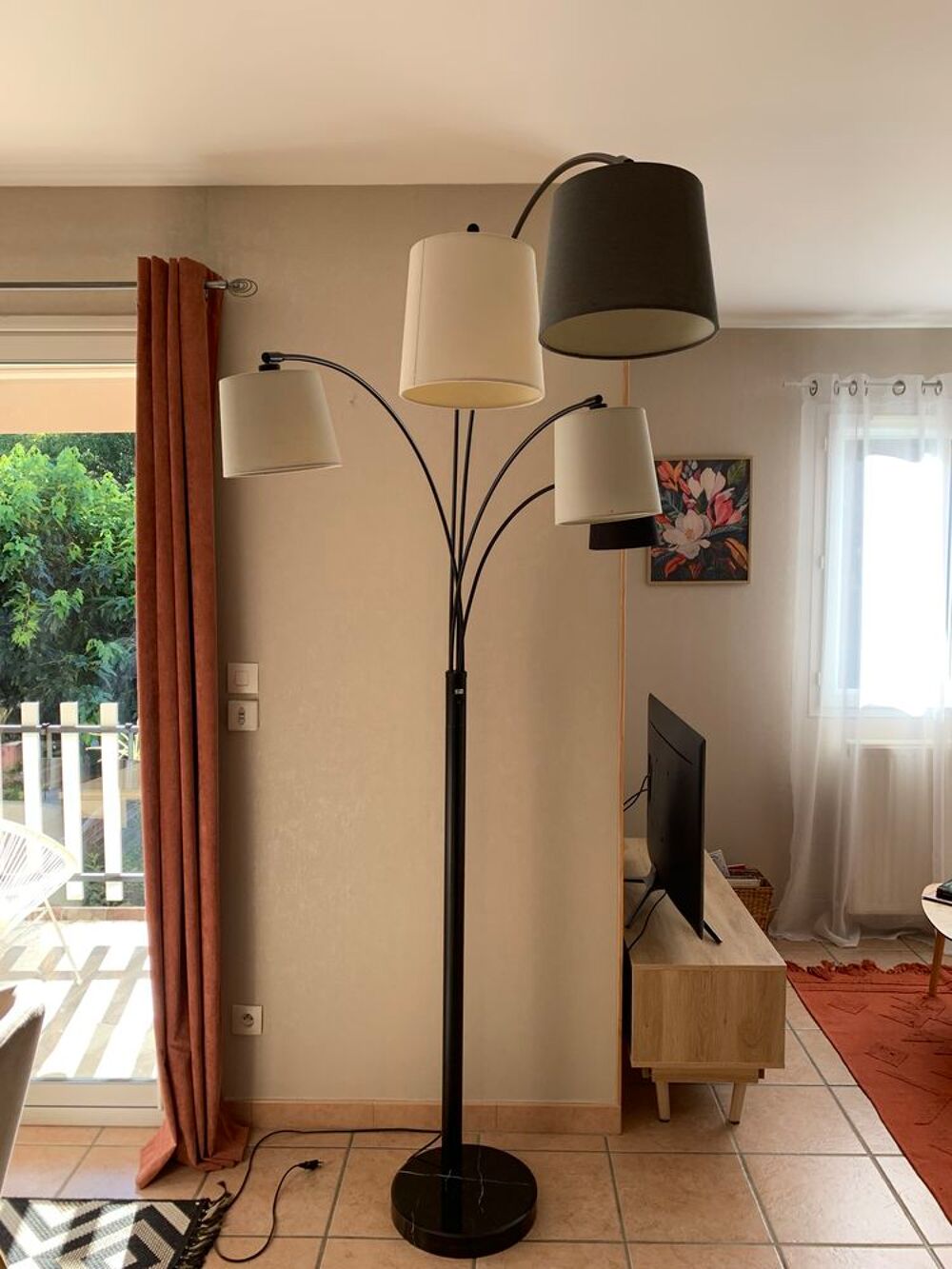 Luminaire sur pied Meubles