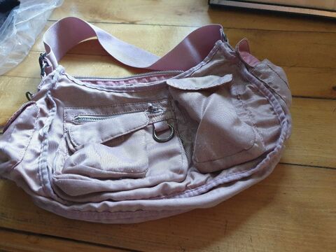 Sac Séquoia en bandoulière en tissu rose 12 Mouxy (73)