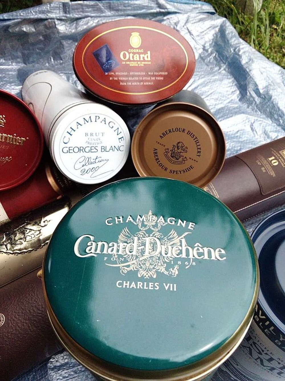 Lot de 11 boites de whisky, champagne, cognac Décoration