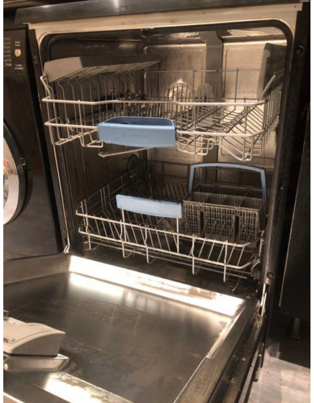 &agrave;€ saisir four et lave-vaisselle BOSH en tr&egrave;s bon &eacute;tat Electroménager