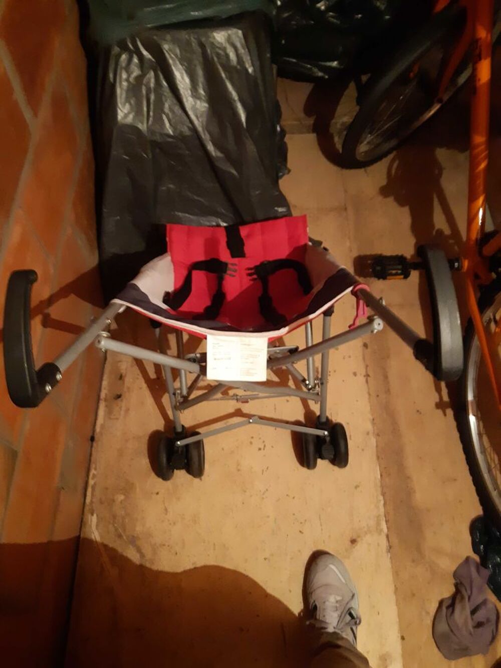Poussette B&eacute;b&eacute; Mobilier enfants