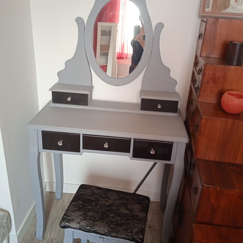 Coiffeuse 79 longueur 40 profondeur et 140 de hauteur. Repei Meubles