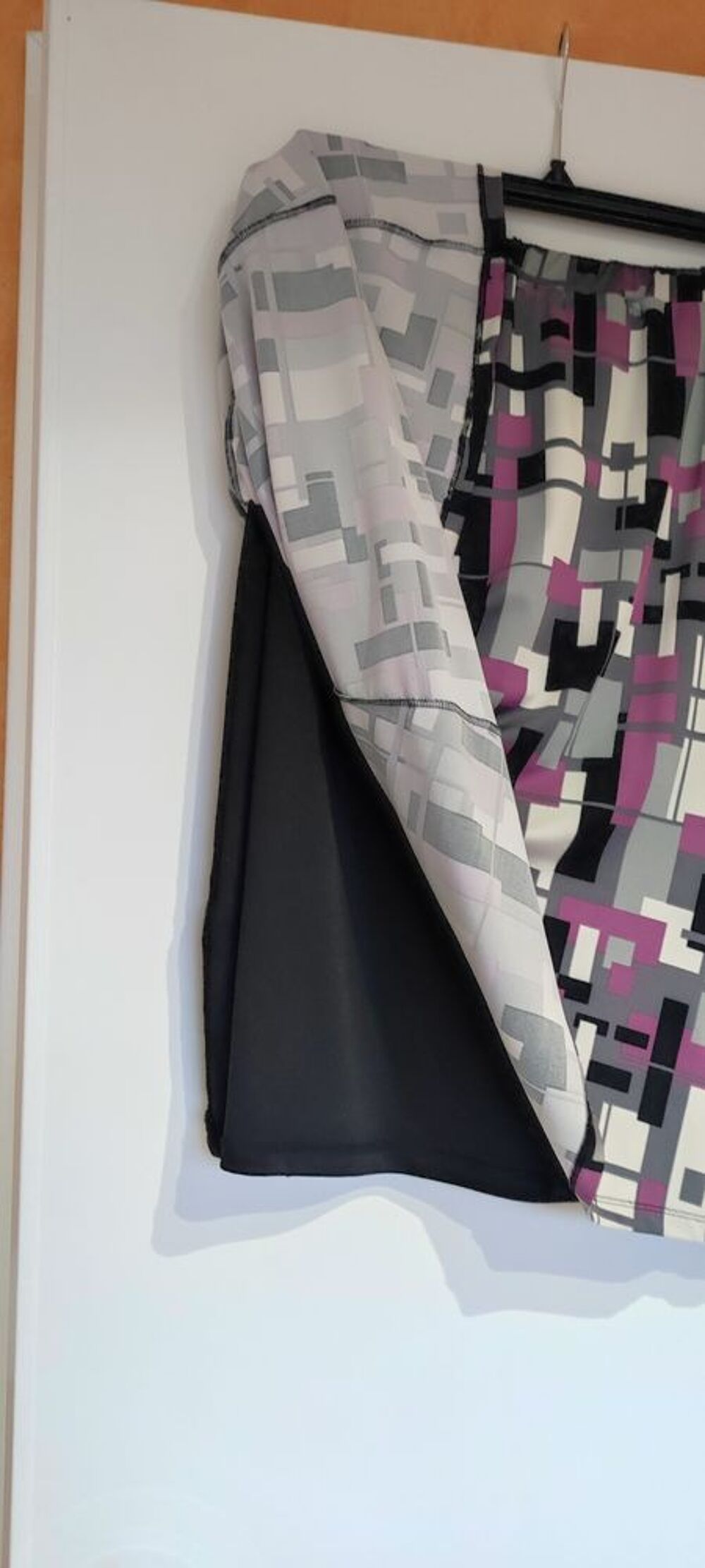 Lot de trois jupes Vêtements