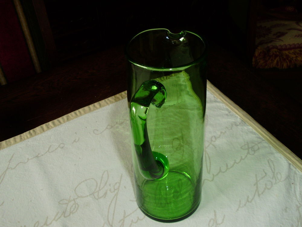 CRUCHE &agrave; ORANGEADE OU AUTRE EN VERRE VERT Cuisine