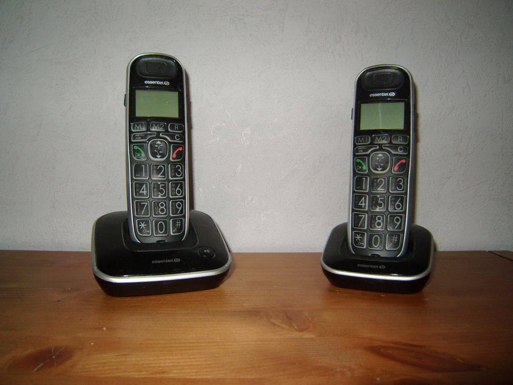 T&eacute;l&eacute;phones fixes DUO. Téléphones et tablettes