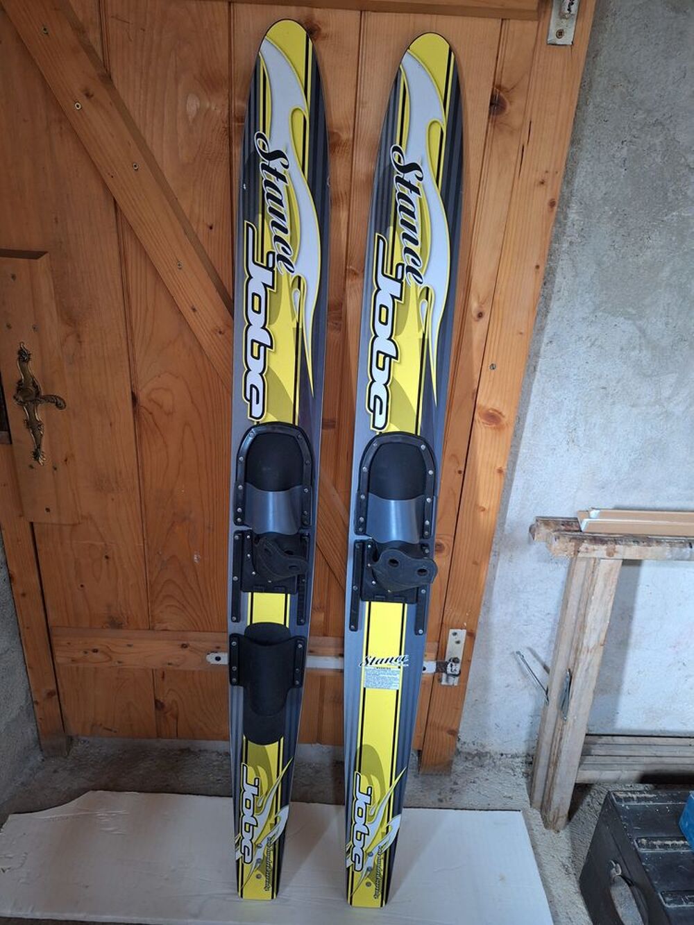 BIS-SKIS JOBE model Stance taille adulte. Sports
