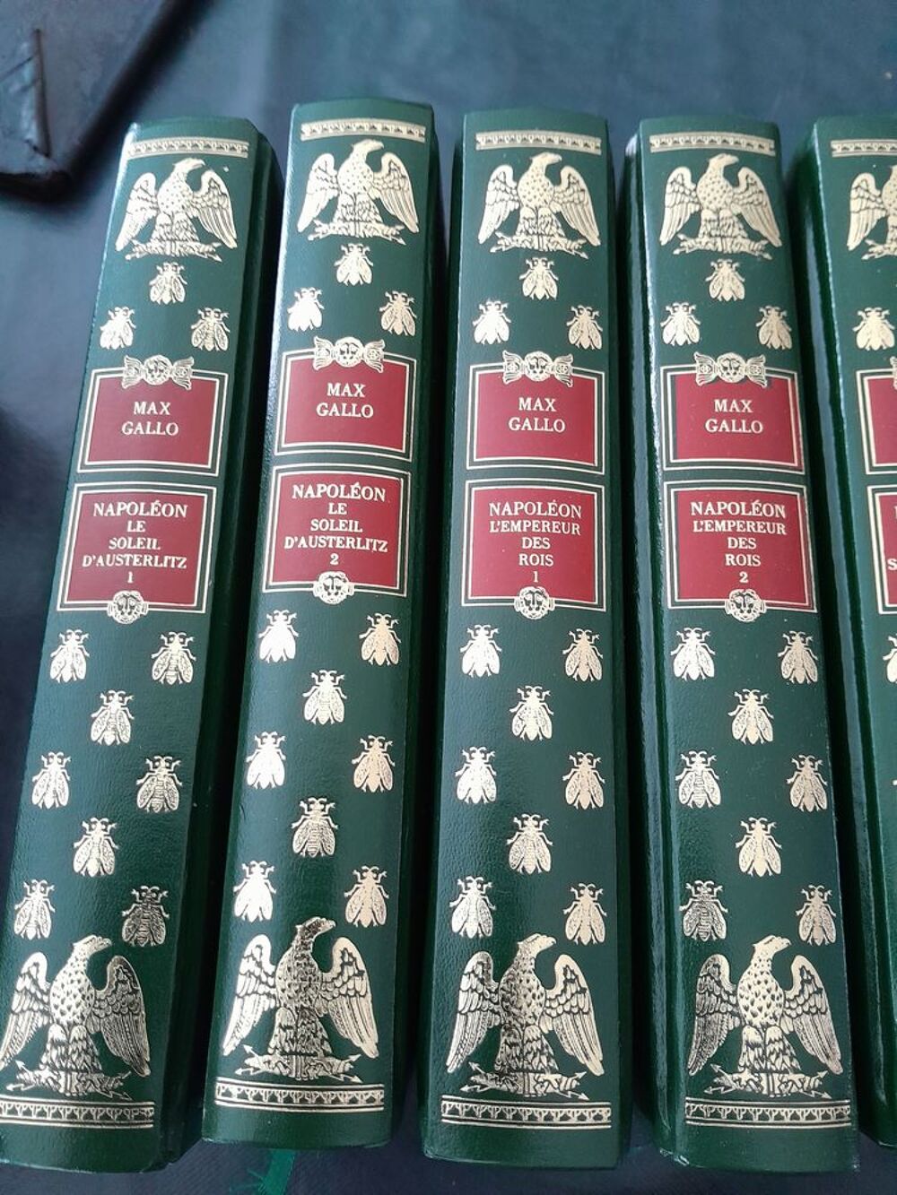 Une collection de 8 volumes de NAPOLEON par Max Gallo Livres et BD