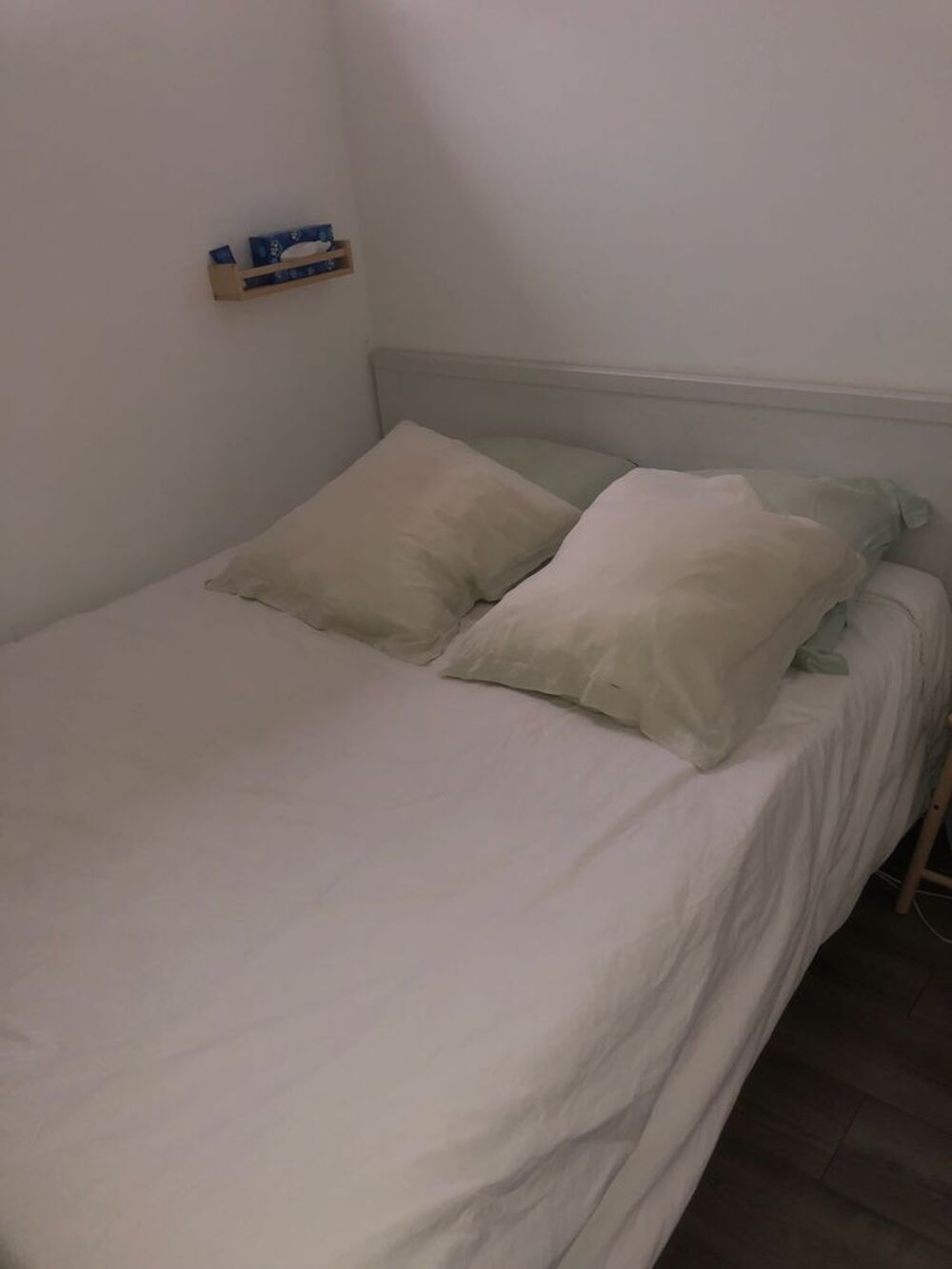 lit : sommier + matelas + cadre de lit Meubles