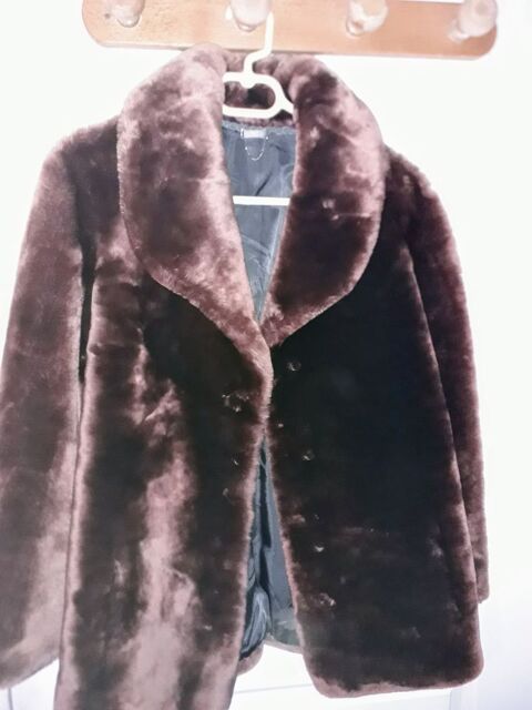 Veste en fourrure 100 Saint-Bonnet-prs-Riom (63)