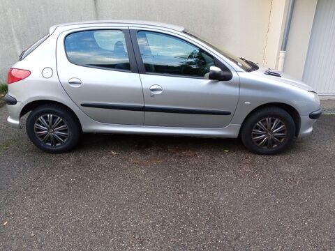 Peugeot 206 2004 occasion Lyon 69008