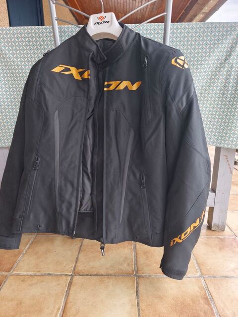 blouson moto avec coque 200 Thouars (79)