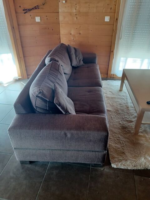 canap� 3 places 
300 Morbier (39)