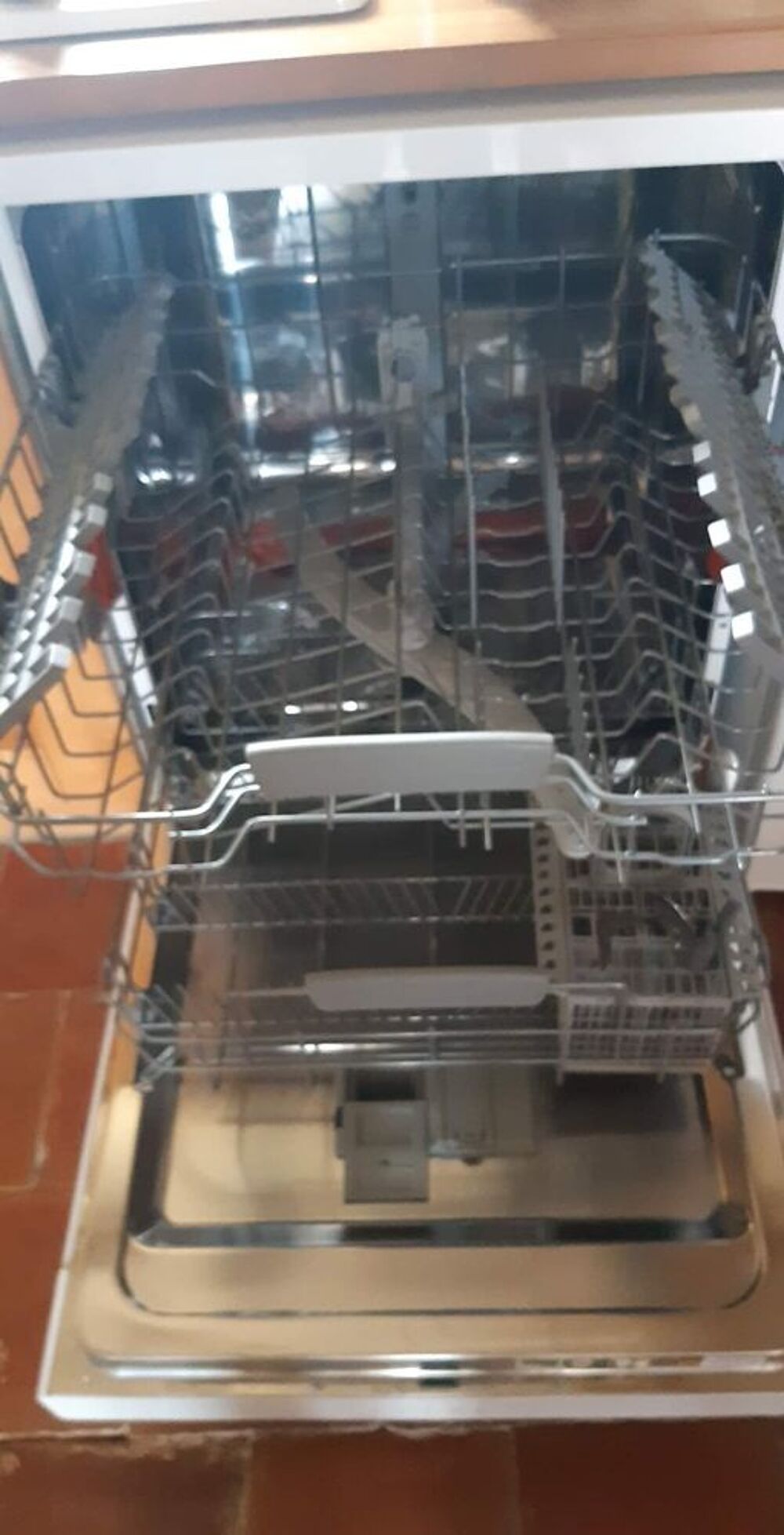 lave vaisselle HOTPOINT Electroménager