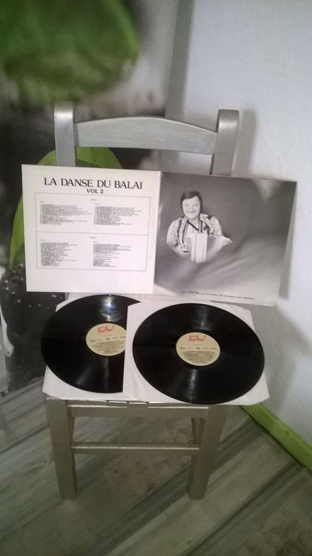 Vinyle Louis Corchia Et Son Orchestre
La Danse Du Balai Vol CD et vinyles