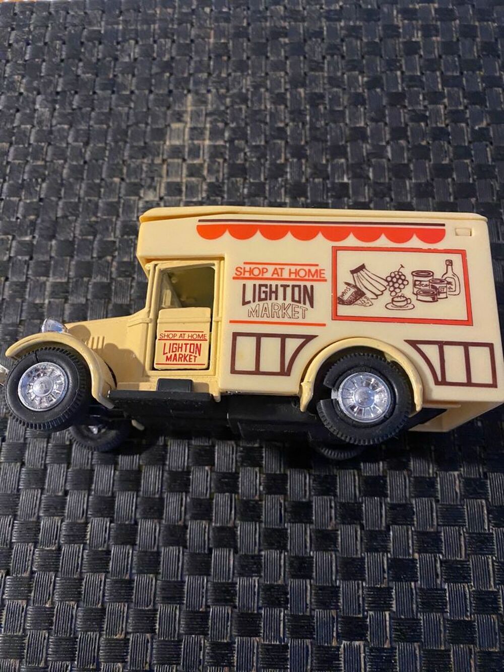 lot de 4 camions vintage enfants Jeux / jouets