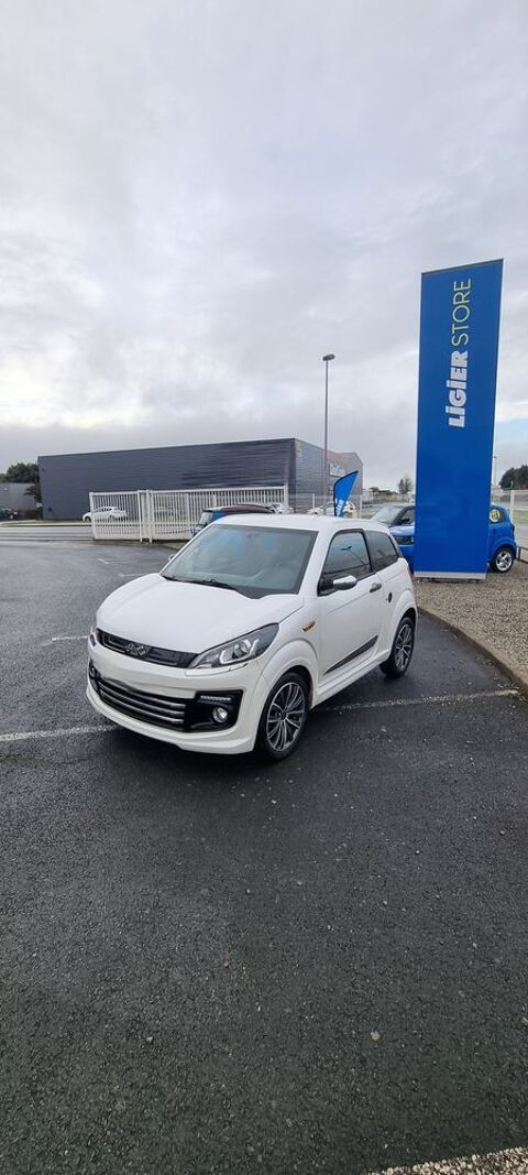 LIGIER Voiture sans permis  occasion Fontenay-le-Comte 85200