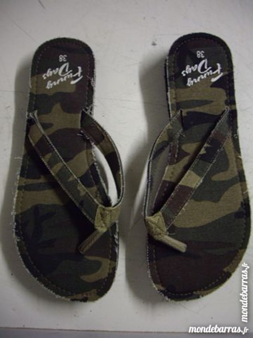 Tong coloris Kaki Militaire pt 38- neuves Chaussures