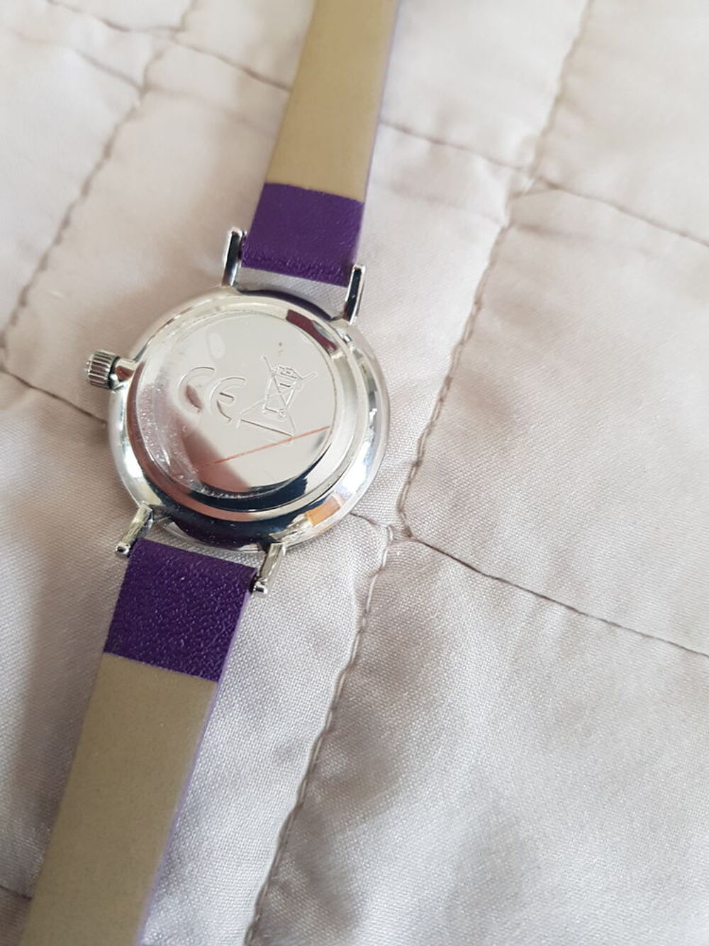 Montre femme Pierre CARDIN NEUVE CADEAU MAL VENU! Bijoux et montres