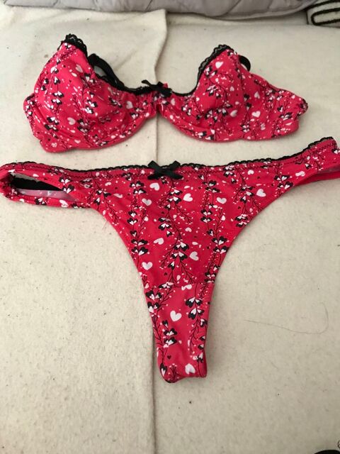 Divers ensemble de lingerie  s gorge + string 11 Saint-Genis-Laval (69)